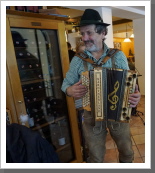 Klicken Sie auf das Bild, um es zu vergrößern